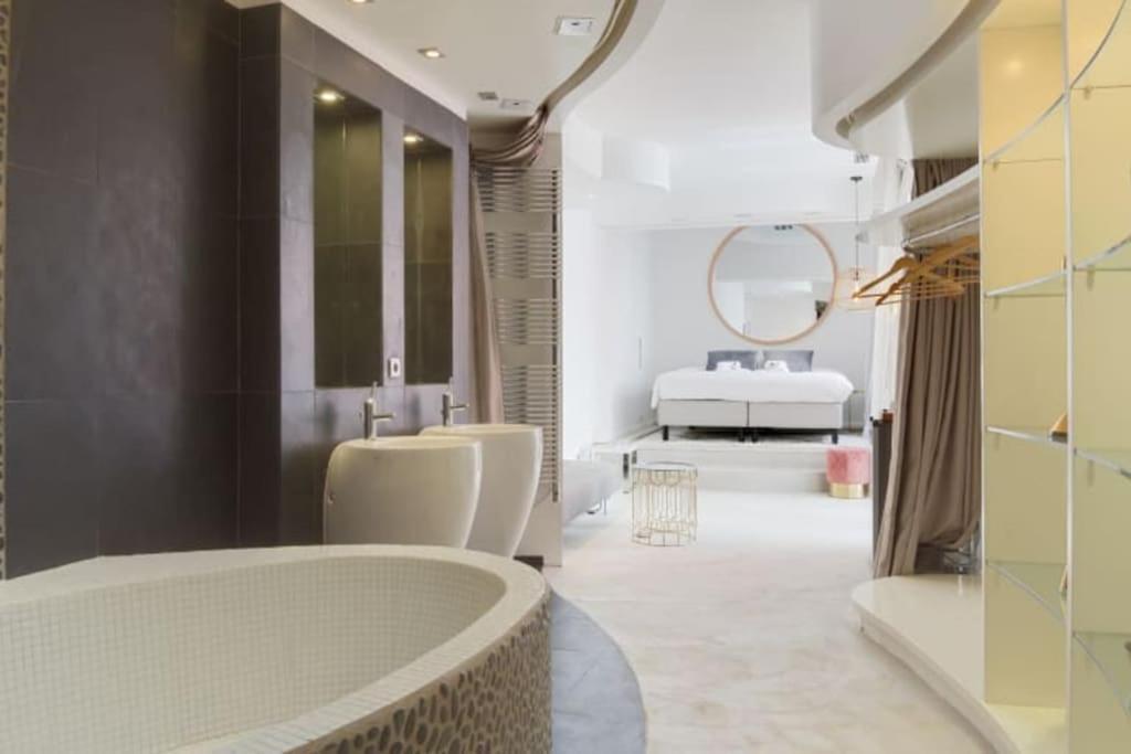 Magnifique Appartement Parisien - Marais Exteriör bild